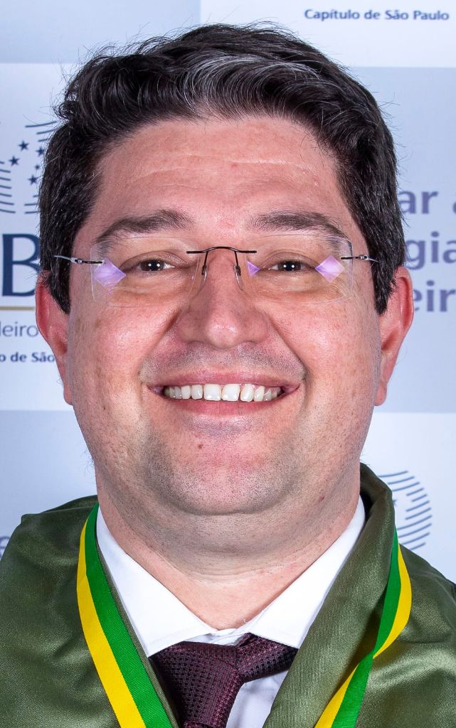 Dr. Marco Vinicio Fanucchi Gil - Médico Cirurgião